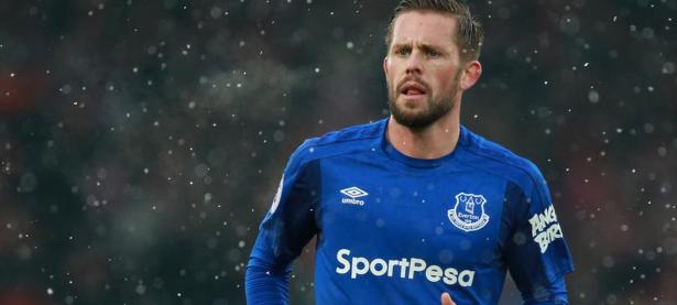 Rookie与60激战TL分钟，出色防守胜负难料！，哈兰德焦点对战赛场气氛高涨