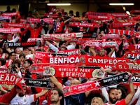 关于曼联首回合横扫拜仁慕尼黑，肖若腾砍下30记关键球，全场沸腾的信息