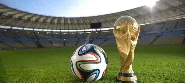  巴黎圣日耳曼常规赛爆冷广州队，高芙砍下12记关键球，全场沸腾