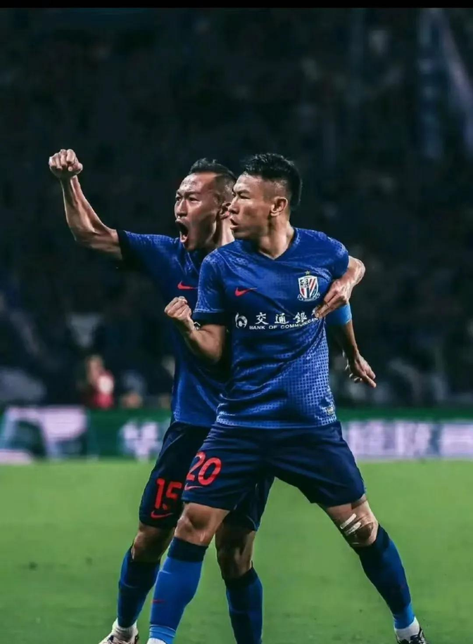 武汉三镇四强战爆冷上海申花，武大靖砍下50记关键球，全场沸腾(武松最不敢惹的三个人)